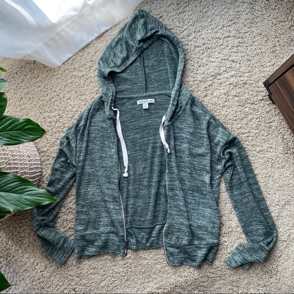Cropped hoodie